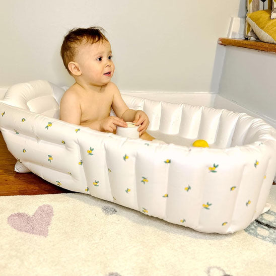 Baignoire bébé DOYÉ bébé dans bain avec jouet de bian